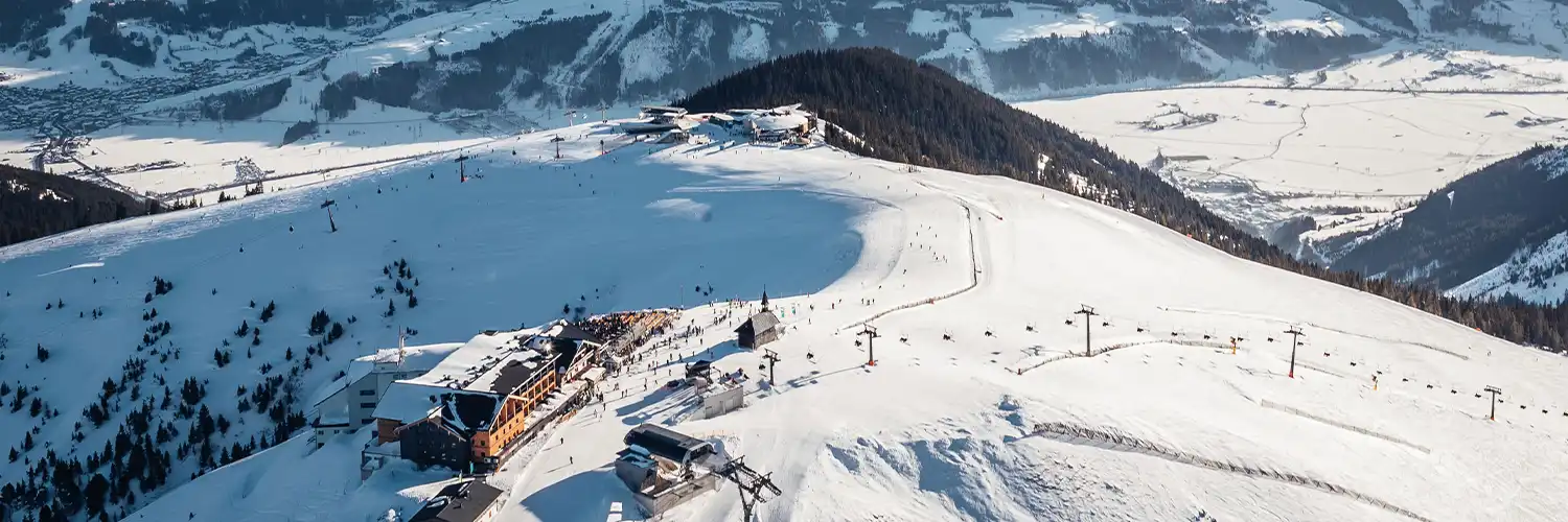 Skipanorama in Zell am See im Winter,